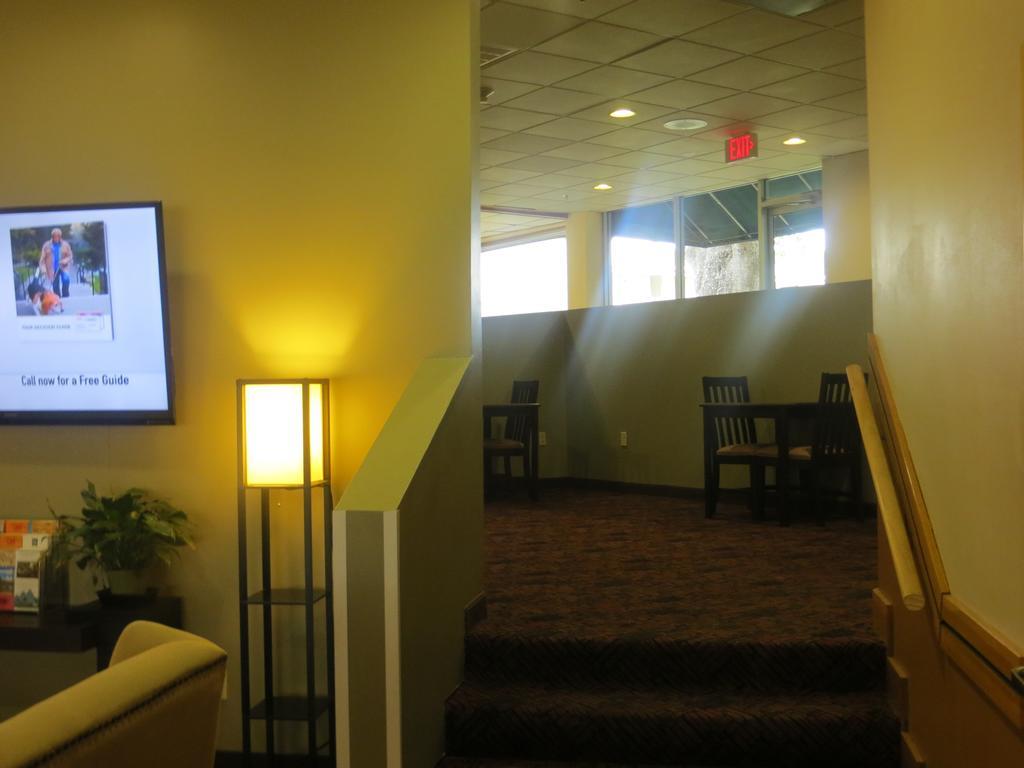 University Inn Austin North 외부 사진