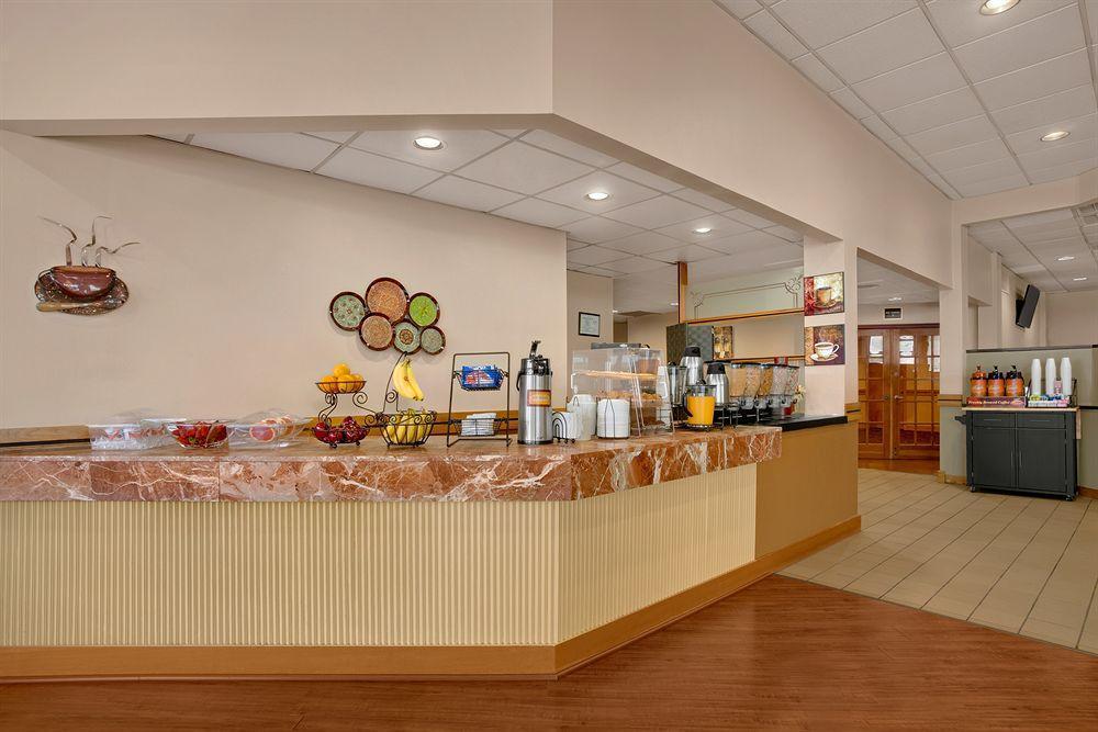 University Inn Austin North 외부 사진